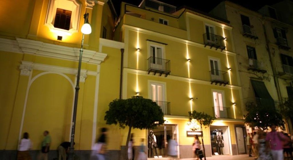 Palazzo Tritone & Abagnale Bed & Breakfast Sorrento Exterior photo