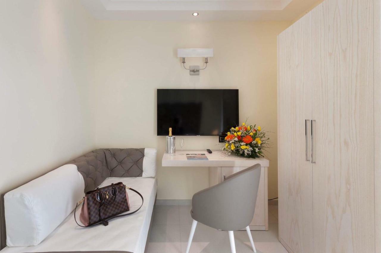 Palazzo Tritone & Abagnale Bed & Breakfast Sorrento Exterior photo