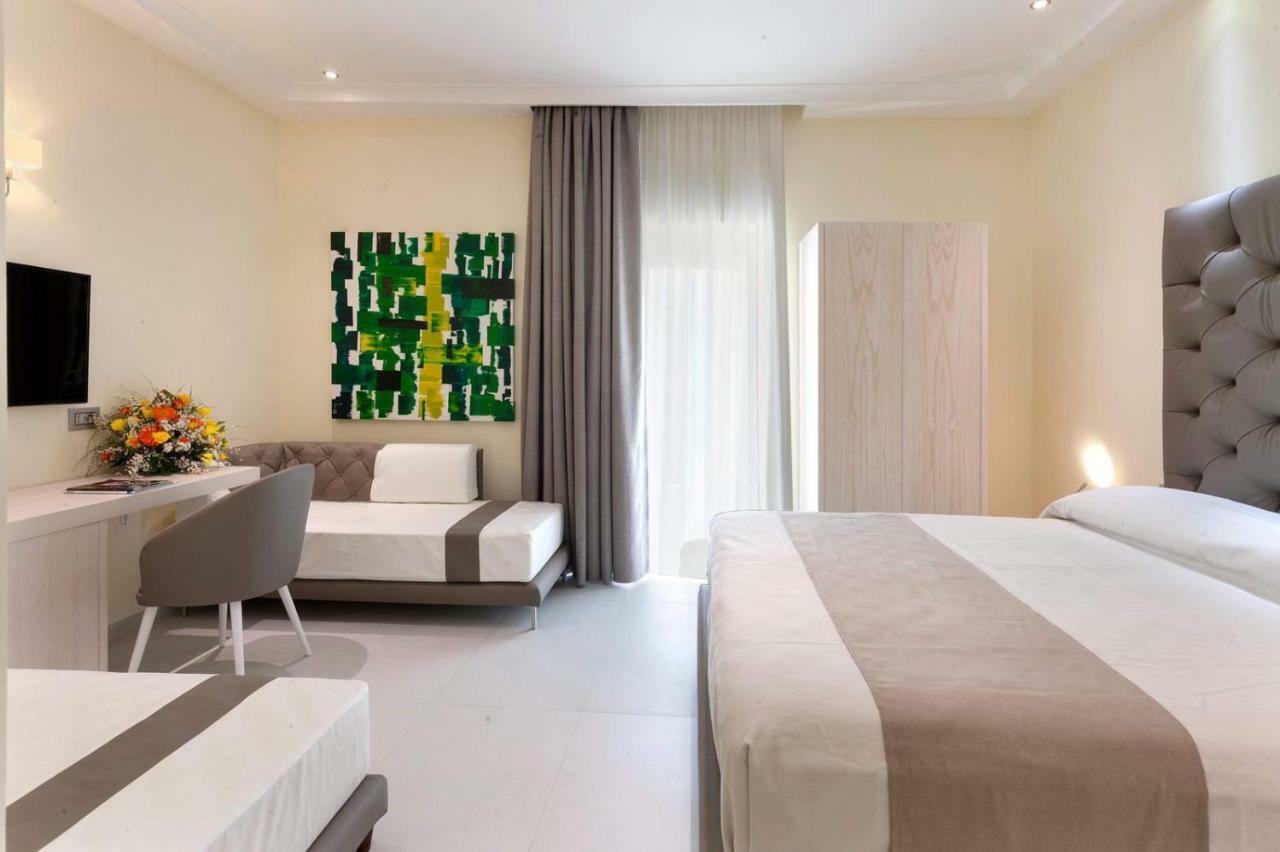 Palazzo Tritone & Abagnale Bed & Breakfast Sorrento Exterior photo