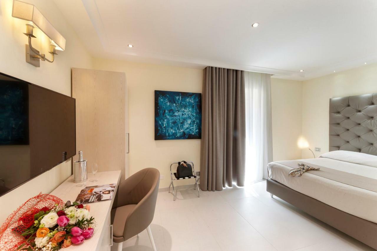 Palazzo Tritone & Abagnale Bed & Breakfast Sorrento Exterior photo
