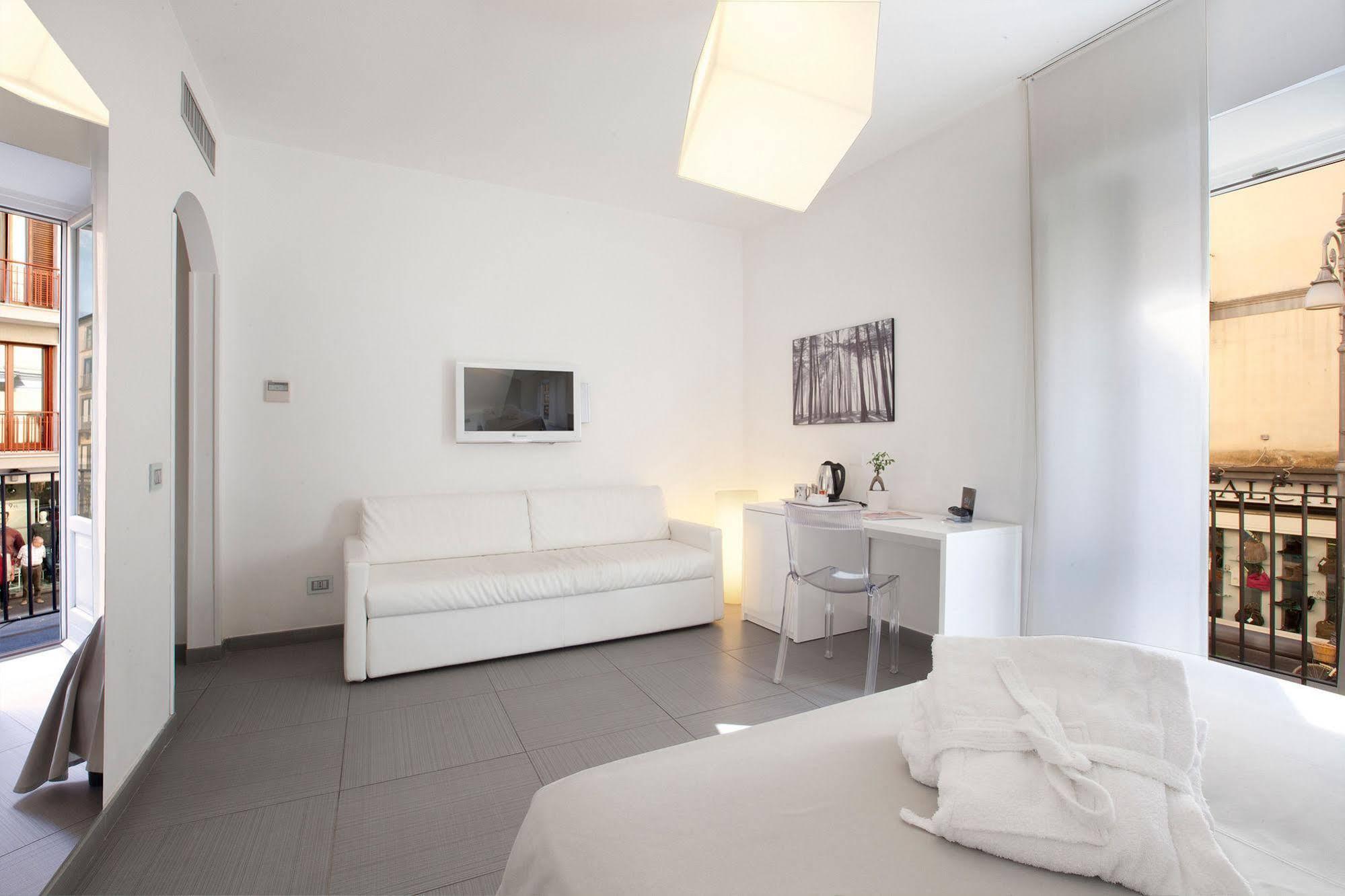 Palazzo Tritone & Abagnale Bed & Breakfast Sorrento Exterior photo
